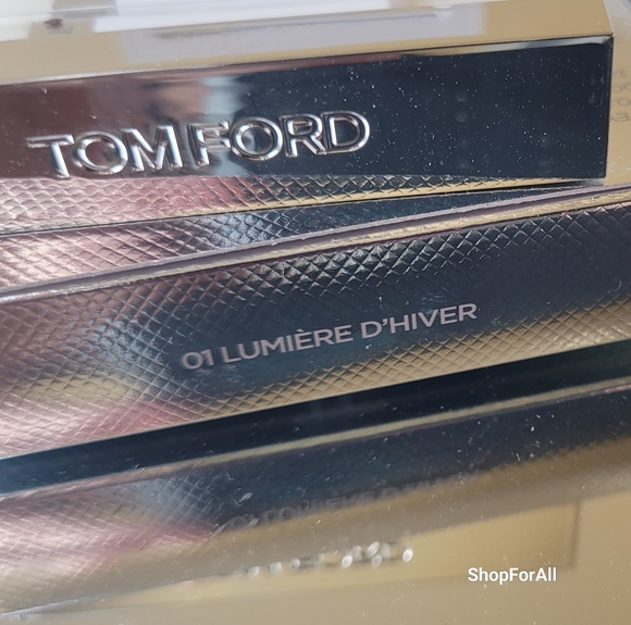 - Soleil Neige Eye quad in shade Lumiere D'Hiver - Picture 11 of 14
